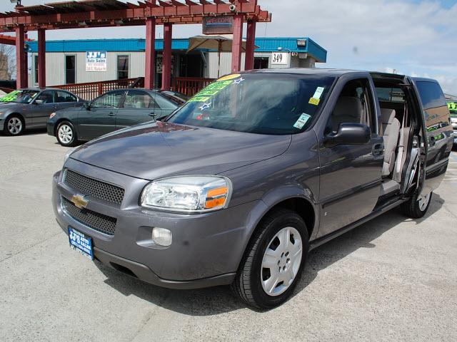 Photo of 2007 Chevrolet Uplander
