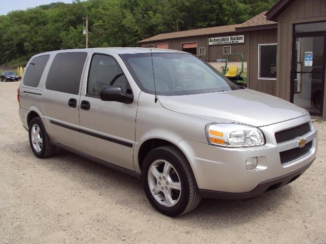Photo of 2008 Chevrolet Uplander