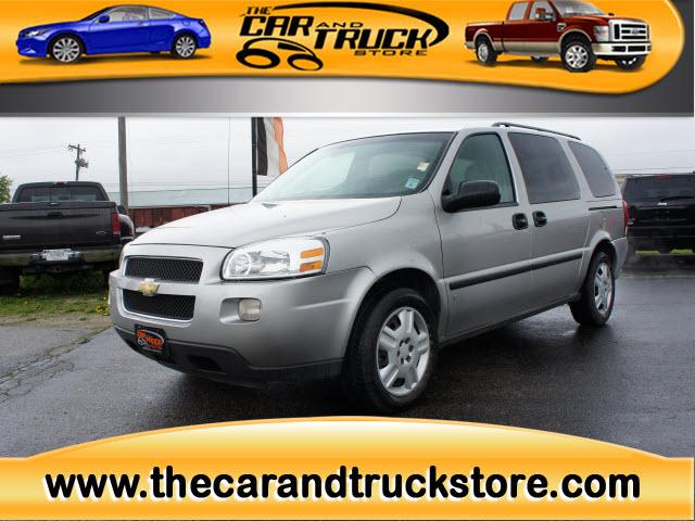 Photo of 2006 Chevrolet Uplander