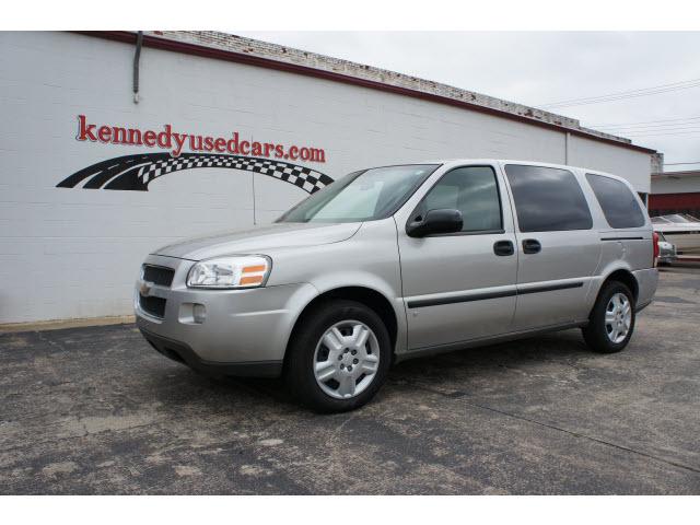 Photo of 2008 Chevrolet Uplander