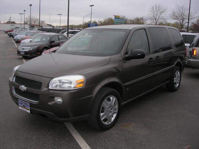 Photo of 2008 Chevrolet Uplander