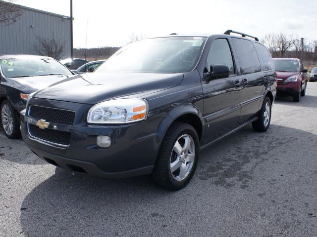 Photo of 2008 Chevrolet Uplander