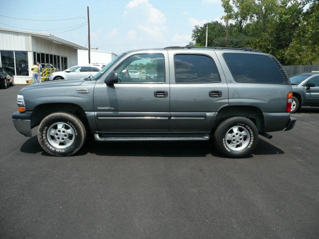 Photo of 2001 Chevrolet Tahoe