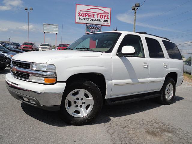 Photo of 2004 Chevrolet Tahoe