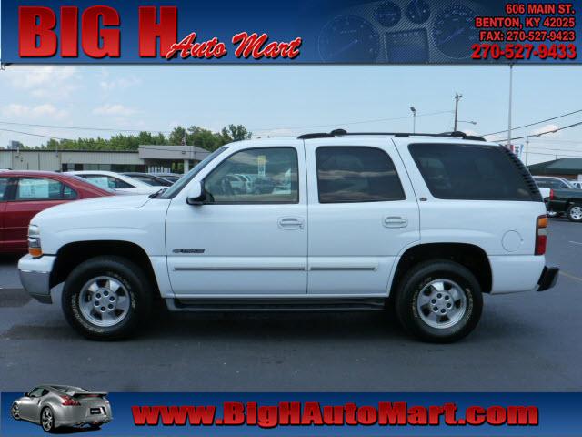 Photo of 2003 Chevrolet Tahoe