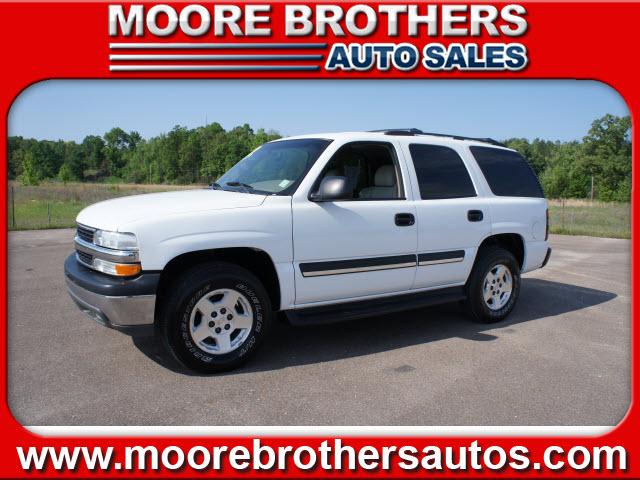 Photo of 2004 Chevrolet Tahoe