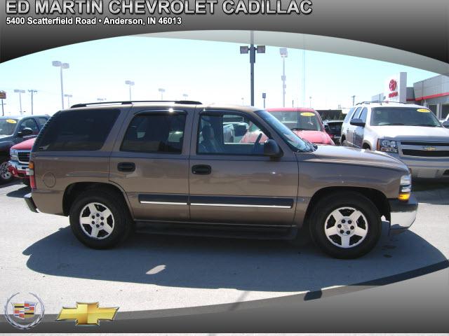 Photo of 2004 Chevrolet Tahoe