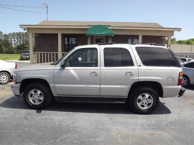 Photo of 2004 Chevrolet Tahoe