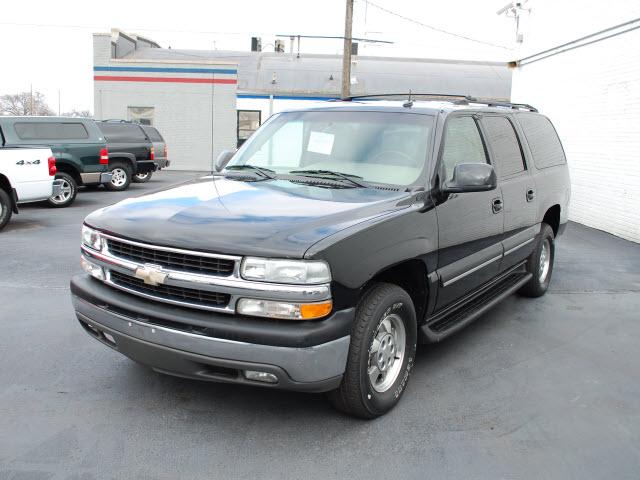 Photo of 2003 Chevrolet Suburban