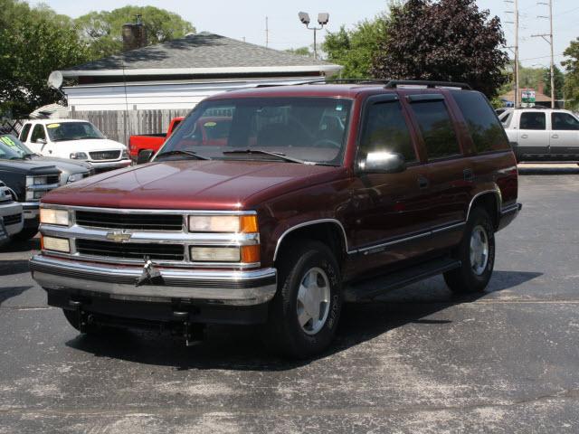 Photo of 1999 Chevrolet Tahoe