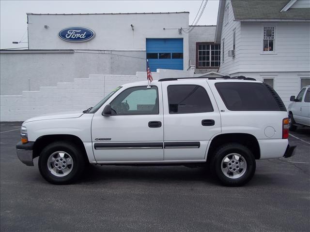 Photo of 2001 Chevrolet Tahoe