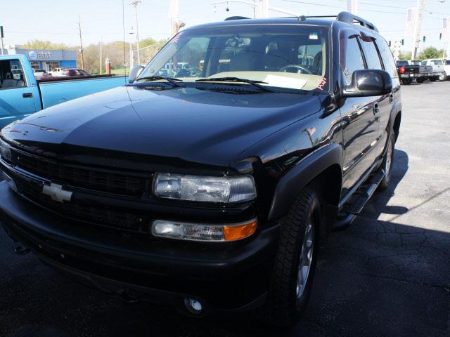 Photo of 2004 Chevrolet Tahoe