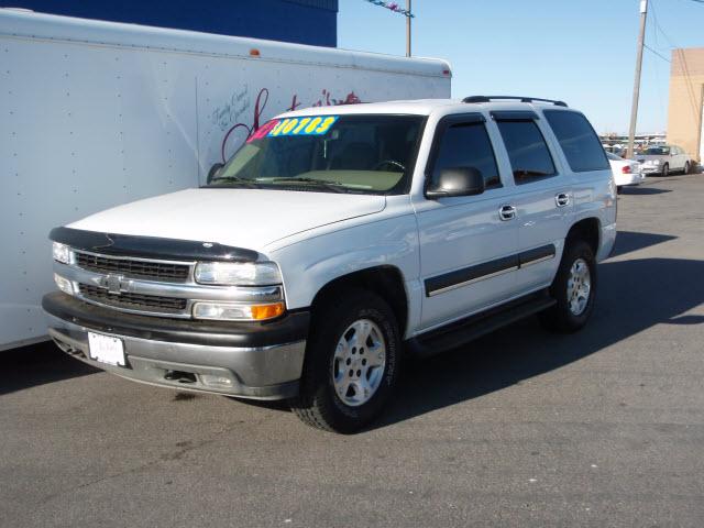 Photo of 2004 Chevrolet Tahoe