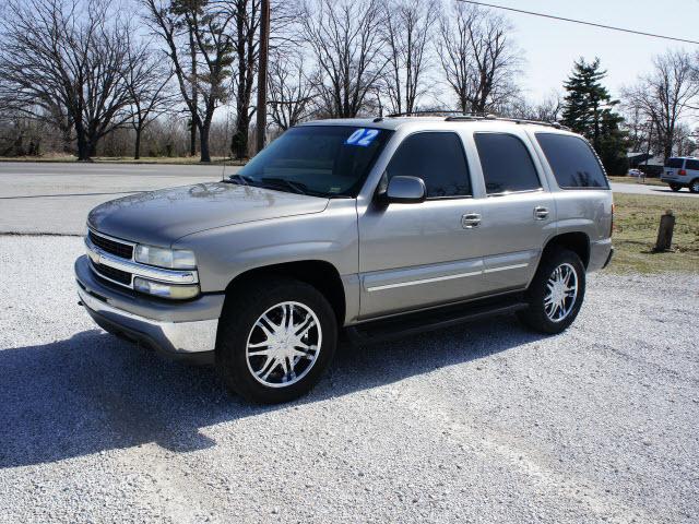 Photo of 2002 Chevrolet Tahoe