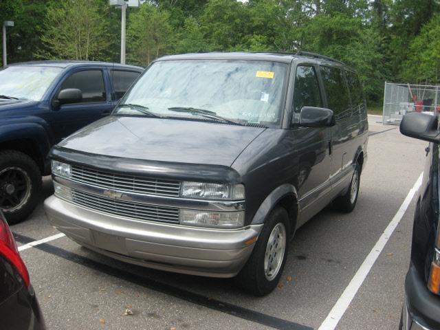 Photo of 2005 Chevrolet Astro