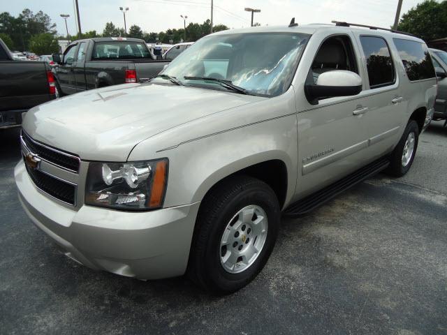 Photo of 2007 Chevrolet Suburban