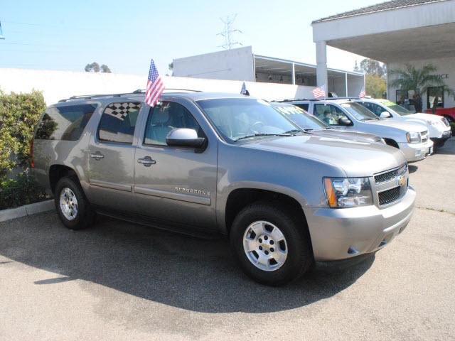 Photo of 2008 Chevrolet Suburban