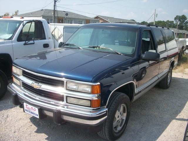 Photo of 1994 Chevrolet SUBURBAN 1500