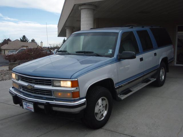 Photo of 1994 Chevrolet Suburban