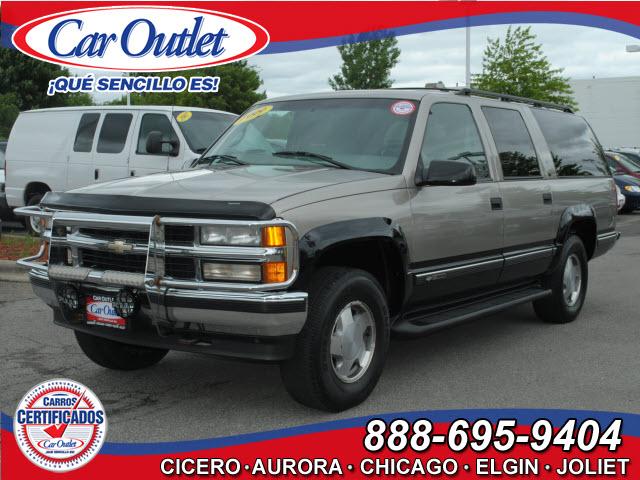 Photo of 1999 Chevrolet Suburban Chicago Illinois