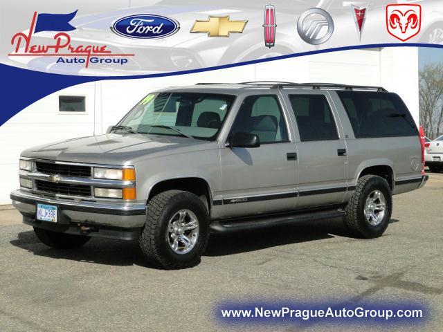 Photo of 1999 Chevrolet Suburban