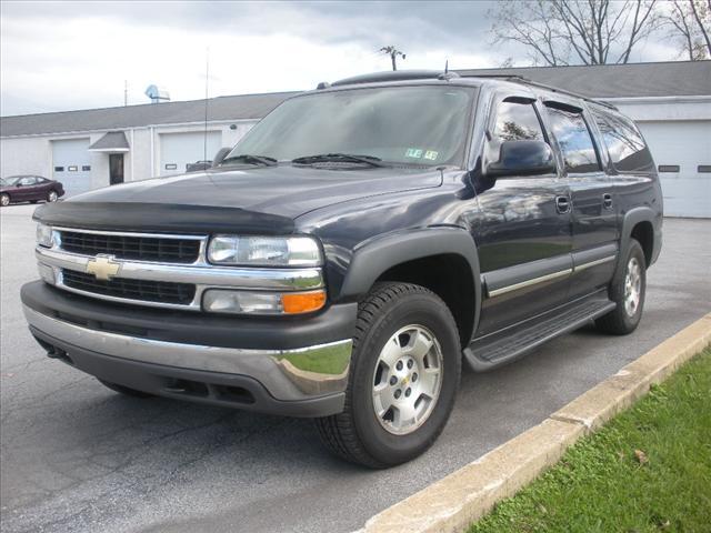 Photo of 2004 Chevrolet Suburban