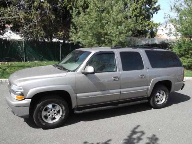 Photo of 2002 Chevrolet Suburban