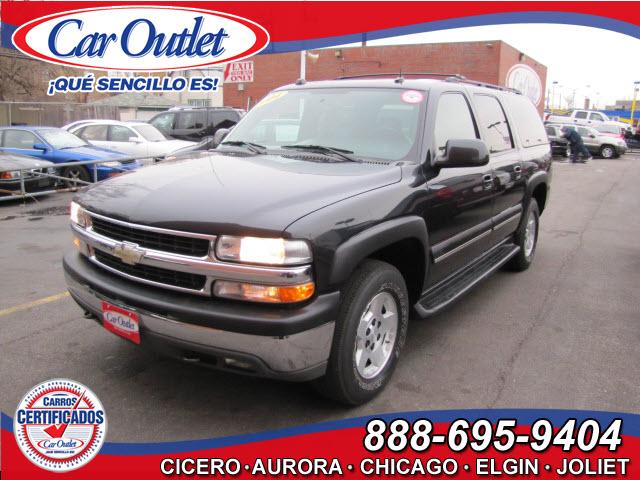 Photo of 2004 Chevrolet Suburban