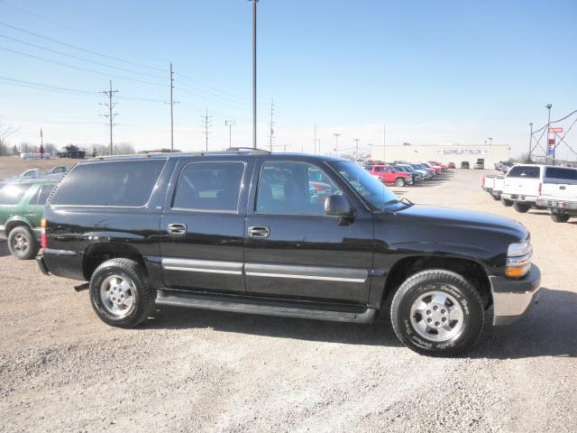 Photo of 2002 Chevrolet Suburban 1500