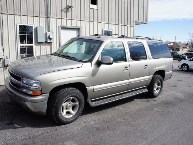 Photo of 2003 Chevrolet Suburban