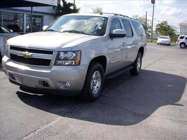 Photo of 2009 Chevrolet Suburban