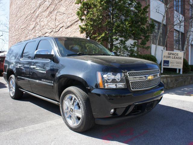 Photo of 2009 Chevrolet Suburban