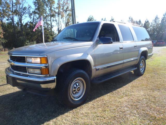 Photo of 1999 Chevrolet Suburban