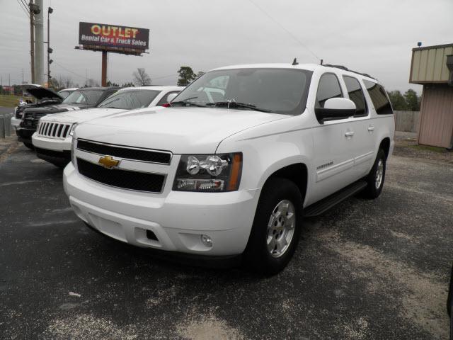 Photo of 2011 Chevrolet Suburban
