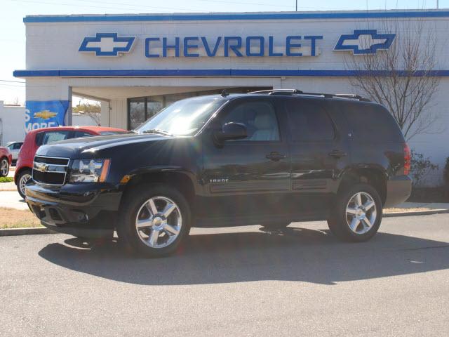 Photo of 2011 Chevrolet Tahoe