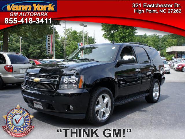 Photo of 2011 Chevrolet Tahoe