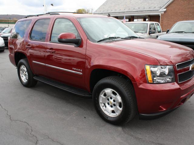 Photo of 2011 Chevrolet Tahoe