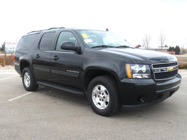 Photo of 2011 Chevrolet Suburban