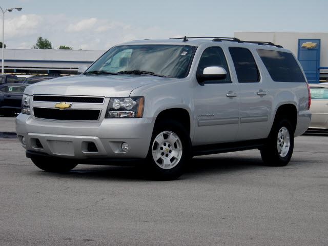 Photo of 2011 Chevrolet Suburban