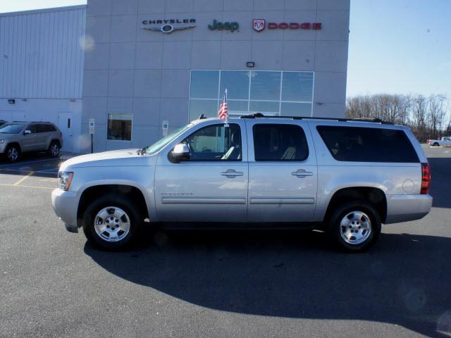 Photo of 2011 Chevrolet Suburban