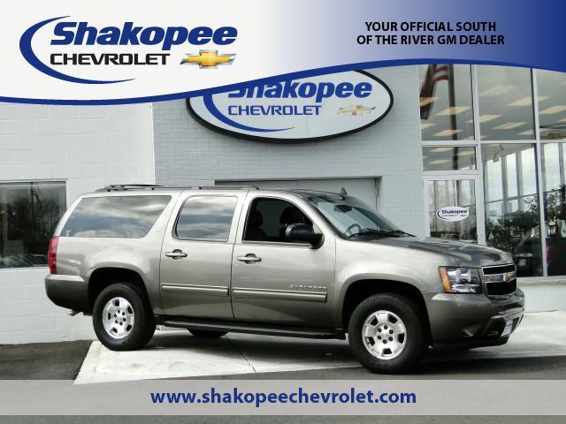 Photo of 2011 Chevrolet Suburban