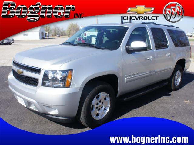 Photo of 2011 Chevrolet Suburban