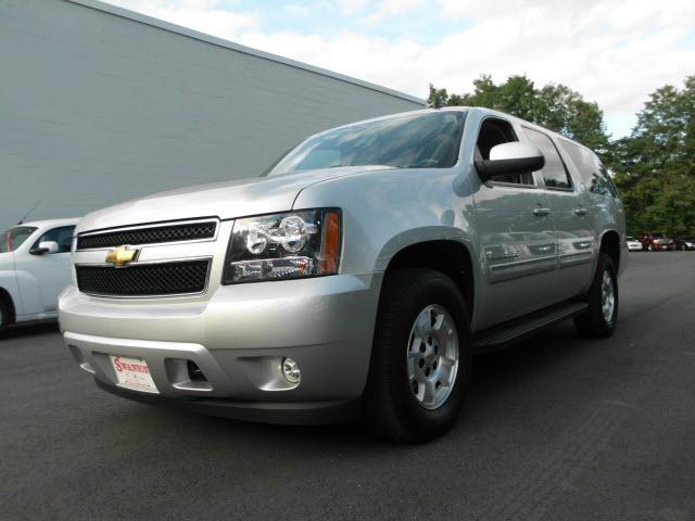 Photo of 2011 Chevrolet Suburban