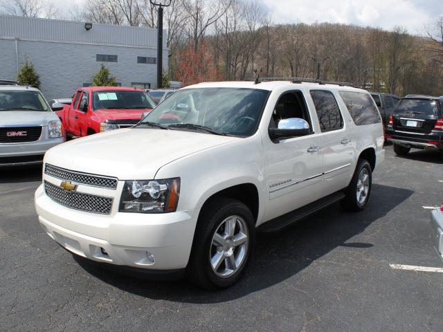 Photo of 2011 Chevrolet Suburban