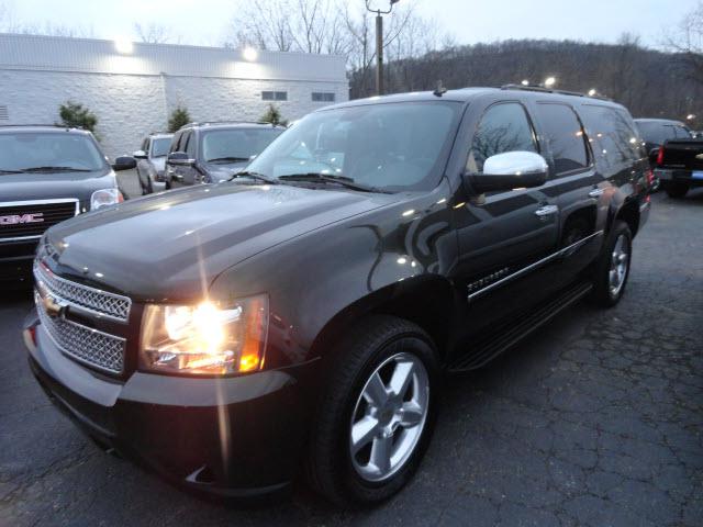 Photo of 2010 Chevrolet Suburban