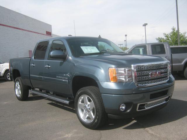 Photo of 2012 GMC Sierra 2500HD