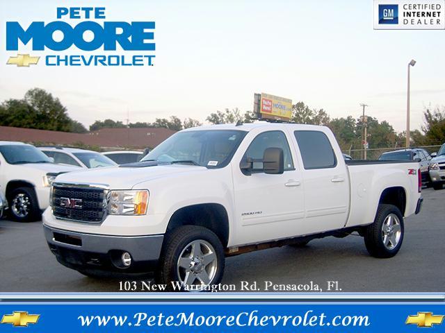 Photo of 2011 GMC Sierra 2500HD