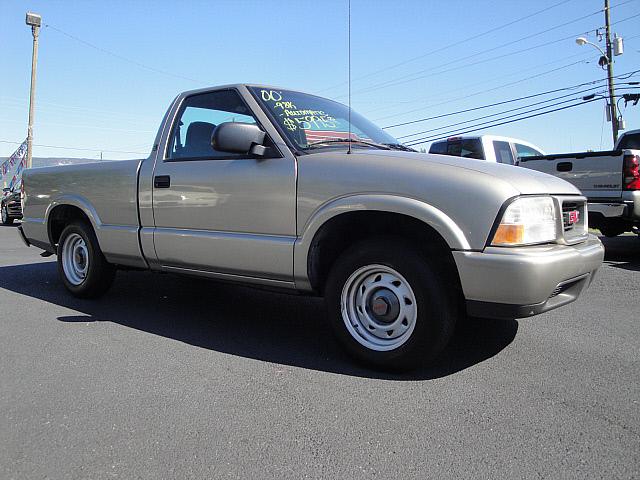 Photo of 2000 GMC Sonoma