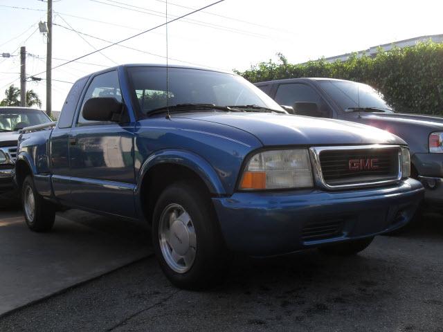 Photo of 2002 GMC Sonoma