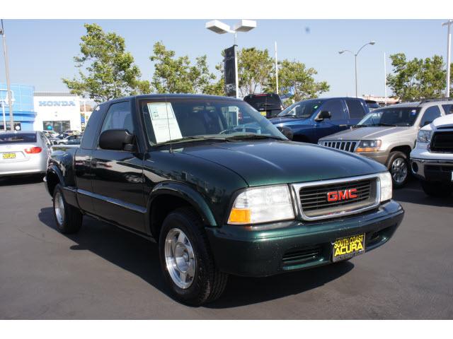 Photo of 2003 GMC Sonoma